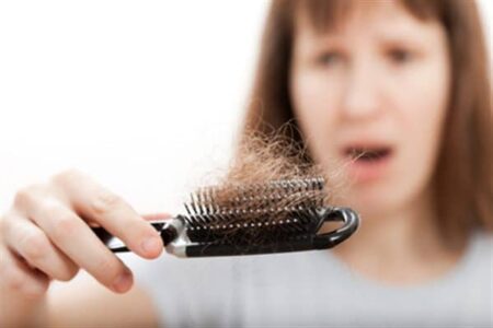 Prévenir la chute des cheveux chez les femmes